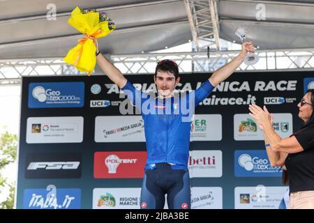 Monfalcone, Monfalcone, Italien, 04. Juni 2022, Christian Scaroni TEAM ITALIEN beim Adriatica Ionica Race -Tappa 1 Tarvisio/Monfalcone - Street Cycling Stockfoto