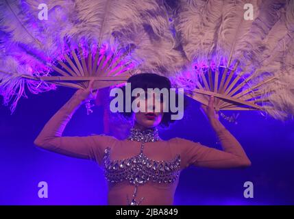 3.. Juni 2022, Scorrier House, Cornwall, Großbritannien. Die Talulah Blue Show führt am ersten Tag des Great Estate 2022 durch Stockfoto