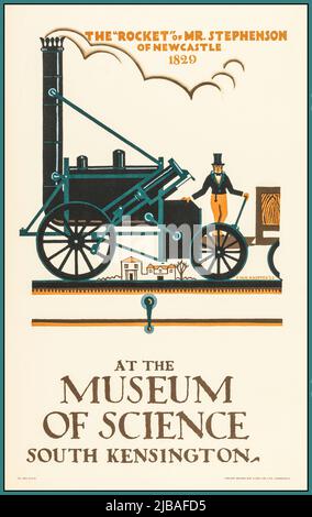 Vintage London Attraction 1920s Poster, The 'Rocket' of Mr Stephenson of Newcastle Museum of Science, 1922 Illustration The Rocket schwarzer Zugmotor; mit Mann & Hut DIE „RAKETE“ VON MR. STEPHENSON / OF NEWCASTLE / 1829; unten in grau: AT THE / MUSEUM / OF SCIENCE / SOUTH KENSINGTON. Datum 1922 von Edward McKnight Kauffer Offset Lithographie Stockfoto