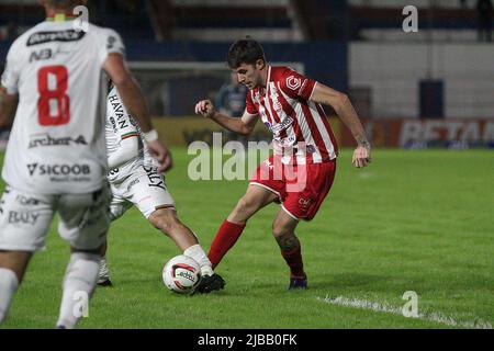 Schroff, Brasilien. 04.. Juni 2022. SC - Brusque - 06/04/2022 - BRASILIANISCHER B 2022, BRUSQUE X NAUTICO - Leo Passos Nautico Spieler bei einem Spiel gegen Brusque im Augusto Bauer Stadion für die brasilianische Meisterschaft B 2022. Foto: Beno Kuster Nunes/AGIF/Sipa USA Quelle: SIPA USA/Alamy Live News Stockfoto