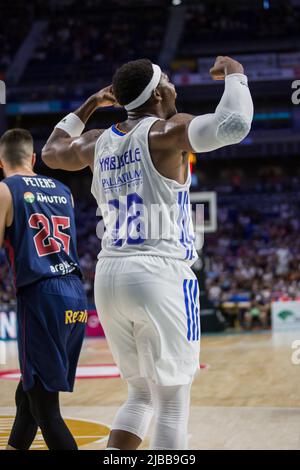 Madrid, Spanien. 04.. Juni 2022. Guerschon Yabusele während der Liga Endesa Playoff 2022 Halbfinalspiel 2 zwischen Real Madrid und Bitci Baskonia feierte am 4. 2022. Juni im Wizink Center in Madrid (Spanien). Real Madrid gewann 83 - 71 (Foto: Juan Carlos García Mate/Pacific Press/Sipa USA) Quelle: SIPA USA/Alamy Live News Stockfoto