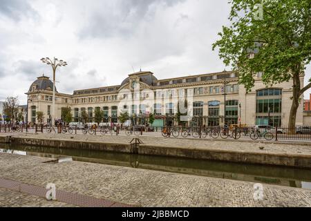 Toulouse, Frankreich. 24.Mai 2022. Gare Toulouse - Matabiau entlang des Canal du Midi Stockfoto