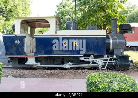 MLR-739, das jetzt im National Rail Museum of New Delhi stationiert ist, diente dem Neral-Matheran zwei Fuß Schmalspurabschnitt des Matheran Light Rai Stockfoto