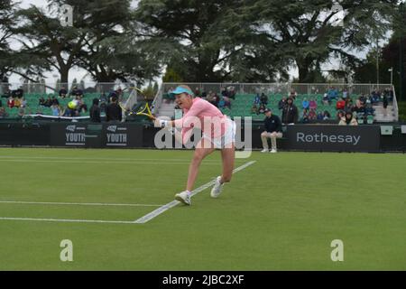 Nottingham, Großbritannien. 4.. Juni 2022. Im Bild: Polin Katarzyna Kawa 29 Jahre beim ROTHESAY OPEN NOTTINGHAM Nottingham Tennis Center 4-12. Juni 2022 Alle Bilder Kredit: Robert Leyland Keine Verwendung ohne vorherige Genehmigung. Kredit: Kredit: Rob Leyland/Alamy Live Nachrichten Stockfoto