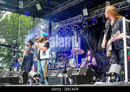 Call of the Wild Festival, Lincoln, UK, Mai 22. 2022 The L.A. Vielleicht Debüt UK Festival ( The L.A. Vielleicht eine 5-köpfige Rock n' Roll Band aus der Südhitze der Carolinas) Quelle: Paul Saripo/Alamy Live News Stockfoto