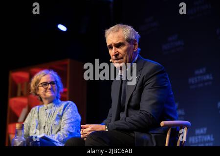 Hay-on-Wye, Wales, Großbritannien. 5.. Juni 2022. Michael Ignatieff spricht mit Claire Armitstead beim Hay Festival 2022, Wales. Quelle: Sam Hardwick/Alamy. Quelle: SHP/Alamy Live News Stockfoto