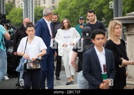 Paris, Frankreich. 05.. Juni 2022. IGA Swiatek aus Polen feiert am 15. Tag der French Open 2022 in Roland Garros am 05. Juni 2022 in Paris, Frankreich, den Sieg im Finale der Frauen-Singles. Foto von Nasser Berzane/ABACAPRESS.COM Quelle: Abaca Press/Alamy Live News Stockfoto