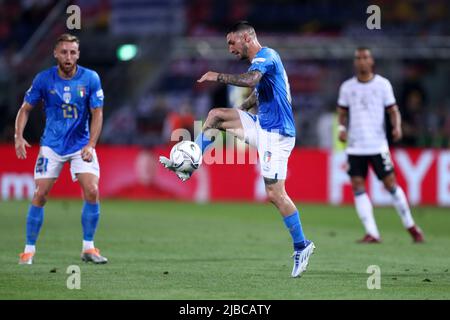 Matteo Politano von Italien kontrolliert den Ball während des UEFA Nations League Group 3-Spiels zwischen Italien und Deutschland im Stadio Dall'Ara am 4. Juni 2022 in Bologna, Italien. Stockfoto