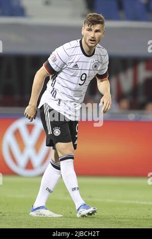 Timo Werner von Deutschland schaut während Italien gegen Deutschland, 1. Tag der Nations League Gruppe 3 2022-23, Spiel im Renzo Dall'Ara Stadion in Bologna, Italien, auf J Stockfoto