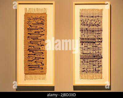 Anni Albers, Black-White Gold I, Arche-Panels für Congregation B´Nai Israel, 1950, Baumwolle, Lurex- und Jutegarn, Bauhaus Stockfoto