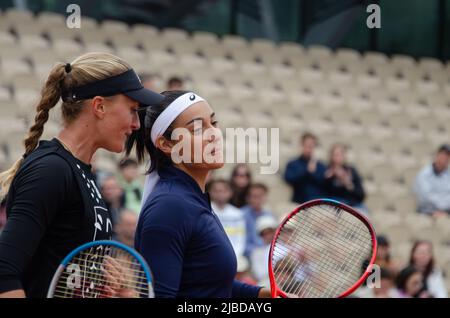 Caroline Garcia und kristina Mladenovic, Gericht simone-mathieu, Rolanf garros Tennis Open, 29. Mai 2022 Stockfoto