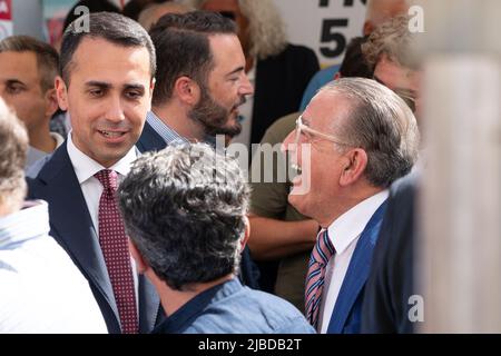 Somma Vesuviana, Neapel, Italien. 05.. Juni 2022. Luigi Di Maio, Minister für auswärtige Angelegenheiten und internationale Zusammenarbeit, besucht am 5. Juni 2022 die Somma Vesuviana anlässlich der Kommunalwahlen. Kredit: Unabhängige Fotoagentur/Alamy Live Nachrichten Stockfoto