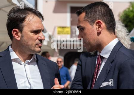 Somma Vesuviana, Neapel, Italien. 05.. Juni 2022. Luigi Di Maio, Minister für auswärtige Angelegenheiten und internationale Zusammenarbeit, besucht am 5. Juni 2022 die Somma Vesuviana anlässlich der Kommunalwahlen. Kredit: Unabhängige Fotoagentur/Alamy Live Nachrichten Stockfoto