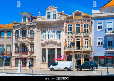 Historische portugiesische Gebäude in Aveiro Stockfoto