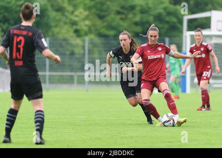 Aschheim, Deutschland. 05.. Juni 2022. Jana Kappes (20 FC Bayern München II) während des 2. Fußball-Bundesliga-Spiel zwischen dem FC Bayern München II und dem FC Ingolstadt 04 im Sportpark Aschheim. Sven Beyrich/SPP Kredit: SPP Sport Pressefoto. /Alamy Live News Stockfoto