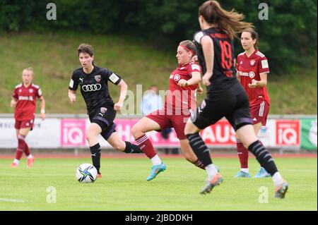 Aschheim, Deutschland. 05.. Juni 2022. Daphnia Redzepi (24 FC Bayern München II) während des 2. Fußball-Bundesliga-Spiel zwischen dem FC Bayern München II und dem FC Ingolstadt 04 im Sportpark Aschheim. Sven Beyrich/SPP Kredit: SPP Sport Pressefoto. /Alamy Live News Stockfoto