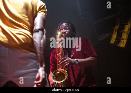 Trombone Shorty beim Auftritt in Razzmatazz, Barcelona 3 Jun. 2022. Fotograf: Ale Espaliat Stockfoto