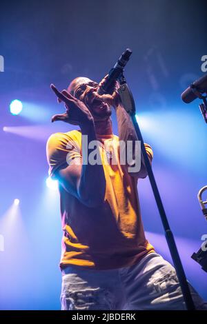 Trombone Shorty beim Auftritt in Razzmatazz, Barcelona 3 Jun. 2022. Fotograf: Ale Espaliat Stockfoto