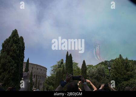 Die dreifarbigen Pfeile, Symbol der Militärparade, Tag der Italienischen republik. Stockfoto