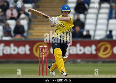 CHESTER LE STREET, GROSSBRITANNIEN. JUN 5. Liam Trevaskis von Durham Fledermäusen während der Vitality T20 Blast Spiel zwischen Durham County Cricket Club und Northamptonshire County Cricket Club im Seat Unique Riverside, Chester le Street am Sonntag 5. Juni 2022. (Kredit: Will Matthews | MI News) Kredit: MI News & Sport /Alamy Live News Stockfoto