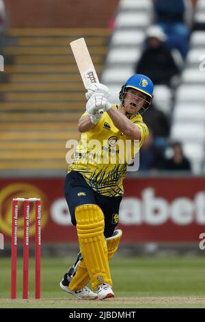 CHESTER LE STREET, GROSSBRITANNIEN. JUN 5. Liam Trevaskis von Durham Fledermäusen während der Vitality T20 Blast Spiel zwischen Durham County Cricket Club und Northamptonshire County Cricket Club im Seat Unique Riverside, Chester le Street am Sonntag 5. Juni 2022. (Kredit: Will Matthews | MI News) Kredit: MI News & Sport /Alamy Live News Stockfoto