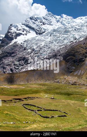 Ausangate Trek Trekking Trail, Ausangate Circuit, Cordillera Vilcanota, Cuzco Region, Peru, peruanische Andenlandschaft, Südamerika Stockfoto