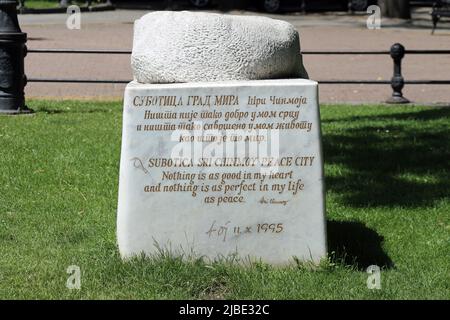 Sri Chinmoy Denkmal in Subotica Stockfoto