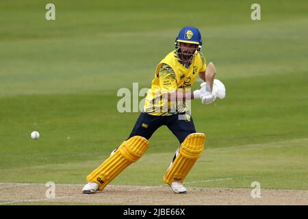 CHESTER LE STREET, GROSSBRITANNIEN. JUN 5. Ned Eckersley von Durham beim Vitality T20 Blast-Spiel zwischen dem Durham County Cricket Club und dem Northamptonshire County Cricket Club am Sonntag, dem 5.. Juni 2022, im Seat Unique Riverside, Chester le Street. (Kredit: Mark Fletcher | MI News) Kredit: MI Nachrichten & Sport /Alamy Live News Stockfoto