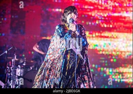 Manchester, Großbritannien. 05.. Juni 2022. Karen O, Nick Zinner, Brian Chasee von The Yeah Yeah's treten im Manchester O2 Apollo auf. 2022-06-05. Kredit: Gary Mather/Alamy Live Nachrichten Stockfoto