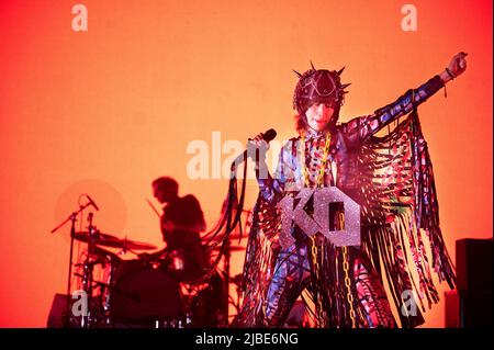 Manchester, Großbritannien. 05.. Juni 2022. Karen O, Nick Zinner, Brian Chasee von The Yeah Yeah's treten im Manchester O2 Apollo auf. 2022-06-05. Kredit: Gary Mather/Alamy Live Nachrichten Stockfoto