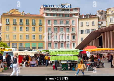 Marktstände im Freien, Marcatu d'Aiacciu, Boulevard du ROI Jerome, Ajacio, Korsika (Corse), Corse-du-Sud, Frankreich Stockfoto