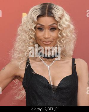 Los Angeles, USA. 02.. Juni 2022. Tami Roman kommt bei den MTV Movie & TV Awards 2022: UNSCRIPTED, die am Donnerstag, dem 2. Juni 2022, im Barker Hangar in Santa Monica, CA, abgehalten werden. (Foto: Sthanlee B. Mirador/Sipa USA) Quelle: SIPA USA/Alamy Live News Stockfoto
