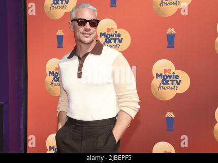 Los Angeles, USA. 05.. Juni 2022. Diplo kommt zu den MTV Movie & TV Awards 2022, die am Sonntag, dem 5. Juni 2022, im Barker Hangar in Santa Monica, CA, verliehen wurden. (Foto: Sthanlee B. Mirador/Sipa USA) Quelle: SIPA USA/Alamy Live News Stockfoto