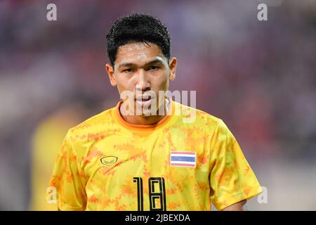 Hanoi, Vietnam. 22.. Mai 2022. Weerathep Pomphun aus Thailand beim Sea Games 2022-Spiel zwischen Thailand und Vietnam im My Dinh National Stadium gesehen. Endstand; Thailand 0:1 Vietnam. (Foto von Amphol Thongmueangluang/SOPA Images/Sipa USA) Quelle: SIPA USA/Alamy Live News Stockfoto