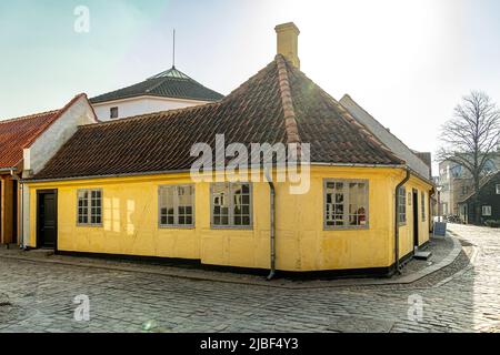 Geburtsort von H. C. Andersens. Museum, das das Leben, Werk und die Zeit des großen dänischen Autors feiert. Odense, Fünen Island, Dänemark, Europa Stockfoto