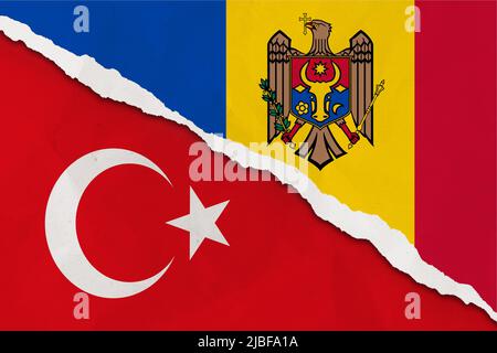 Moldawien und Türkei Flagge gerissen Papier Grunge Hintergrund. Abstract Moldawien und die Türkei Wirtschaft, politische Konflikte, Kriegskonzept Texturhintergrund Stockfoto