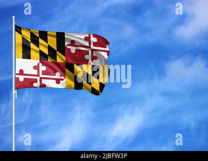Nationalflagge des Staates Maryland auf einem Fahnenmast Stockfoto