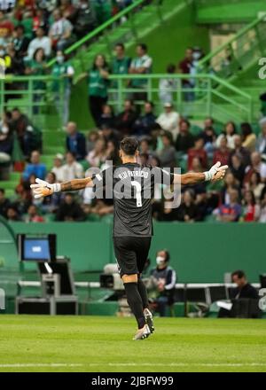 Lissabon, Portugal. 05.. Juni 2022. Rui Patricio aus Portugal reagiert während des Spiels der UEFA Nations League zwischen Portugal und der Schweiz im Stadion Alvalade. Endstand; Portugal 4:0 Schweiz. Kredit: SOPA Images Limited/Alamy Live Nachrichten Stockfoto