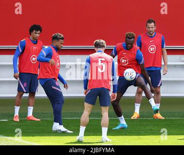 München, Deutschland. Juni 6. 2022: Tammy Abraham von England während der Ausbildung am FC Bayern Campus, München. Bilddatum: 6.. Juni 2022. Bildnachweis sollte lauten: David Klein/Sportimage Kredit: Sportimage/Alamy Live News Stockfoto