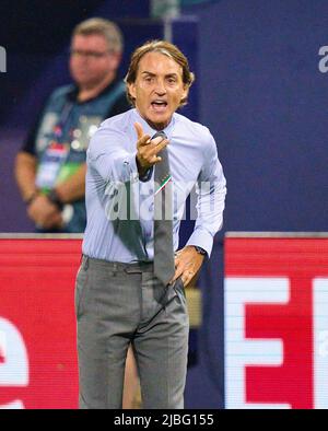 Roberto Manchini, ITA-Headcoach, Teamchef, Nationaltrainer, beim UEFA Nations League 2022-Spiel ITALIEN - DEUTSCHLAND 1-1 in der Saison 2022/2023 am 04. Juni 2022 in Bologna, Italien. © Peter Schatz / Alamy Live News Stockfoto