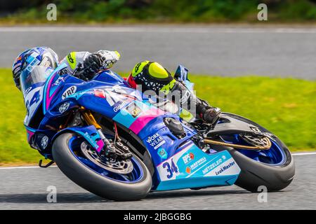 Alastair Seeley, Ulster Superbikes Champion, tritt auf dem Kirkistown Race Circuit in Nordirland an. Stockfoto