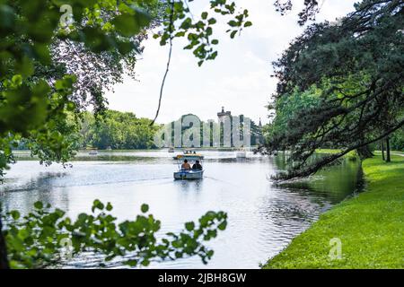 Die Schlösser von Laxenburg befinden sich in der Gemeinde Laxenburg in Niederösterreich im Schlosspark befindet sich das alte Schloss und die Franzensburg Stockfoto