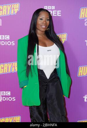 Nadia Jay nimmt an der Vorstellung der BBC Three-Kochshow Hungry for IT