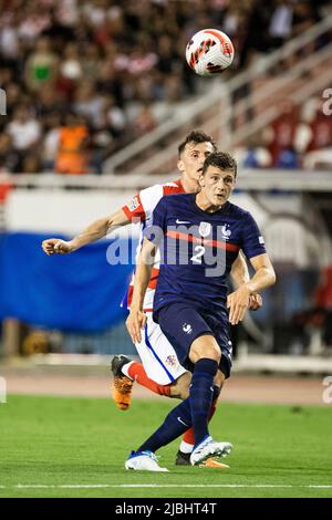 SPLIT, KROATIEN - 06. JUNI: Benjamin Pavard von Frankreich in Aktion während der UEFA Nations League Ein Spiel der Gruppe 1 zwischen Kroatien und Frankreich im Stadion Poljud am 6. Juni 2022 in Split, Kroatien. Foto: Milan Sabic/PIXSELL Stockfoto