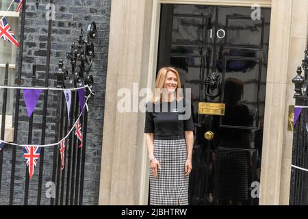 London, Großbritannien. 6.. Juni 2022. Kaja Kallas Premierminister von Estland besucht 10 Downing Street, London UK, Quelle: Ian Davidson/Alamy Live News Stockfoto