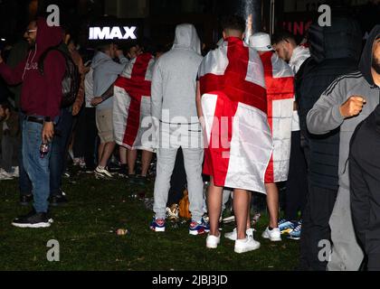 Szenen in Central London während des UEFA Euro 2020-Spiels 16. mit: Atmosphäre wo: London, Großbritannien Wann: 12 Jul 2021 Credit: Mario Mitsis/WENN Stockfoto