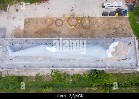 Porträt des größten Shakyamuni Buddha von oben in SoC Trang, Vietnam Stockfoto