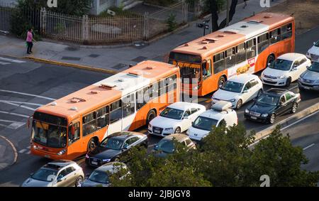 Transantiago Bus in Las Condes, Santiago, Chile Stockfoto