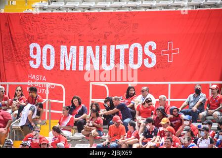 SAN JOSE, Costa Rica: Costa-ricanische Fans im Stadion während des Costa-ricanischen Sieges 2-0 über Martinique am 5.. Juni 2022. Ein Tor in der ersten Hälfte Stockfoto