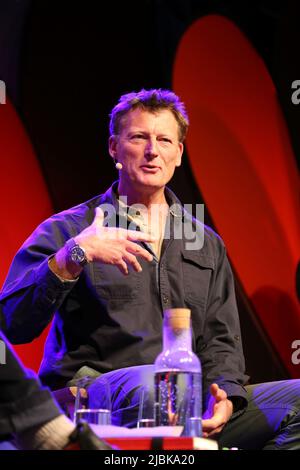 Explorer Benedict Allen, Hay Festival 2022, Hay-on-Wye, Brecknockshire, Powys, Wales, Großbritannien, Großbritannien, Großbritannien, Großbritannien, Europa Stockfoto